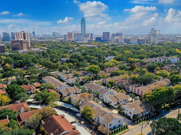 2001 Bering Dr APT 10H, Houston, TX 77057