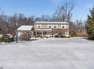 38 Ann Rd, Long Valley, NJ 07853