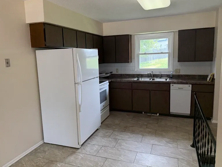 2911-2909 High Point Dr #1 — Photo 7