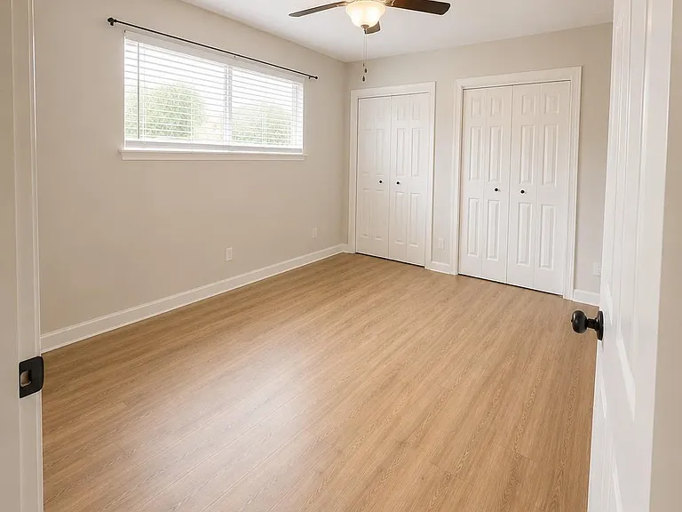 412 Breezy Ln #3 — Photo 11