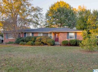 416 Pearson Dr SW, Huntsville, AL 35802