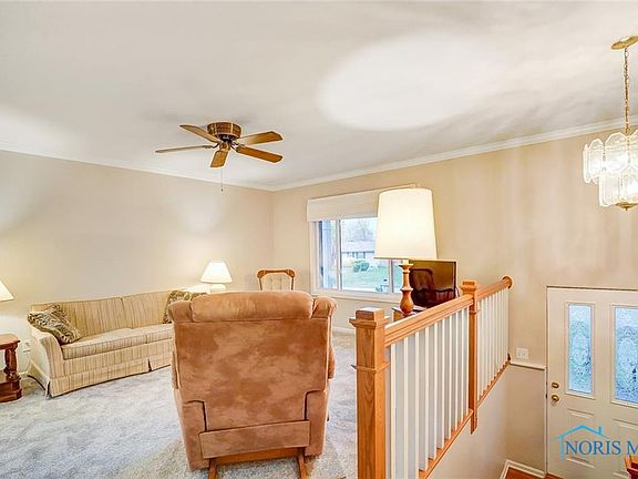 4th image of 1058 Revere Dr