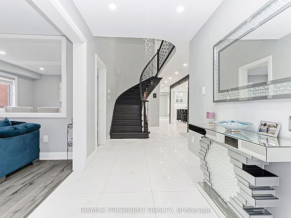 5th image of 212 Wedgewood Dr