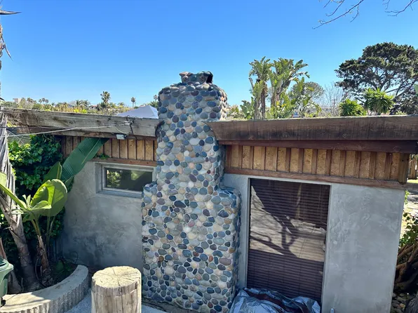 1347 Summit Ave, Cardiff, CA 92007