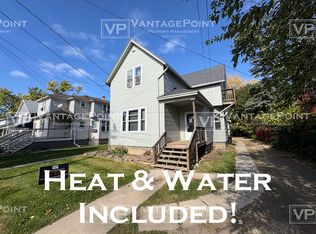 1221 Chicago St #C, Green Bay, WI 54301
