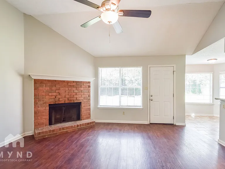 6354 Amanda Oaks Cir N — Photo 9