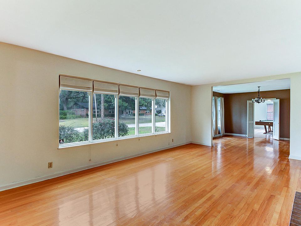 1st image of 2320 Jose Cir S