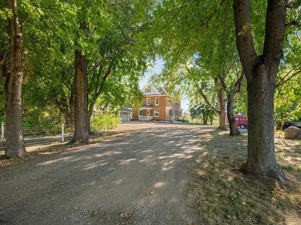 9415 35th St NE, Saint Michael, MN 55376