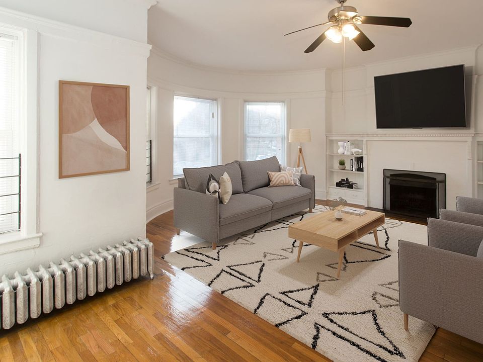 Dining/Living room