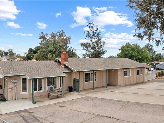 2nd image of 810 Steffy Rd