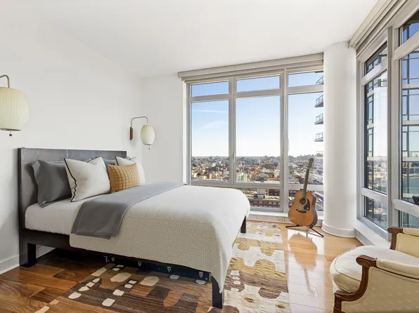 2 Northside Piers image 7 of 16