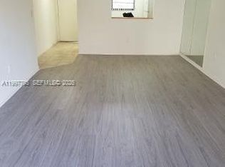 10425 SW 112th Ave APT 211, Miami, FL 33176