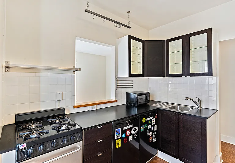 115 Bellevue Ave E #105 — Photo 6