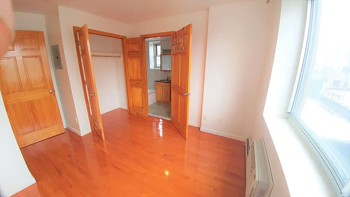 Rented by Downtown Mgt & Realty LLC | media 12