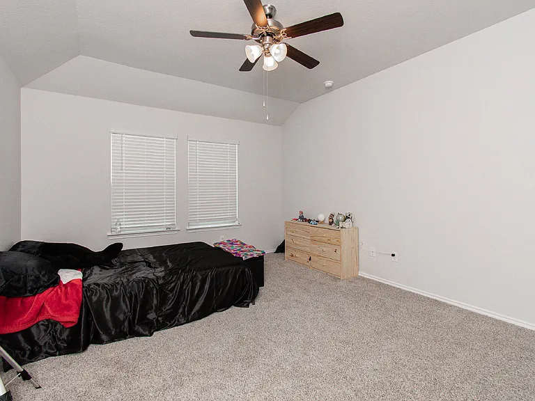 2342 Bee Creek Loop — Photo 10