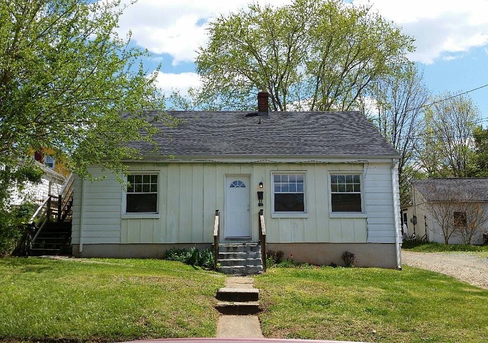 Over/Under Duplex - second floor apartment
