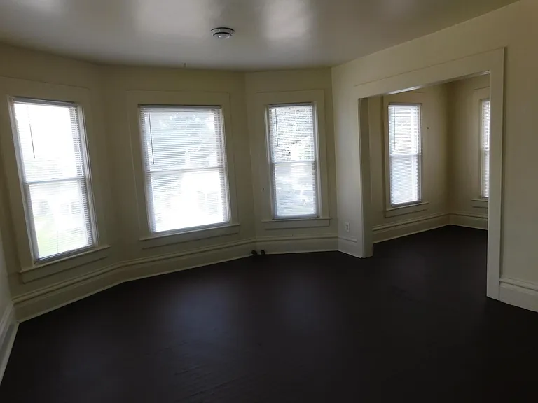 1007 S Chicago Ave #2 — Photo 5