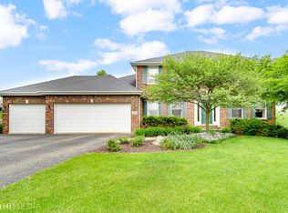 22619 S Farm View Rd, New Lenox, IL 60451