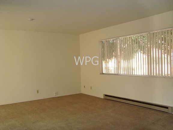 2nd image of 745 Menlo Ave APT 5