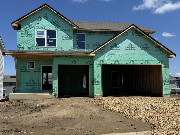 18318 Gladiator Dr, Lakeville, MN 55068