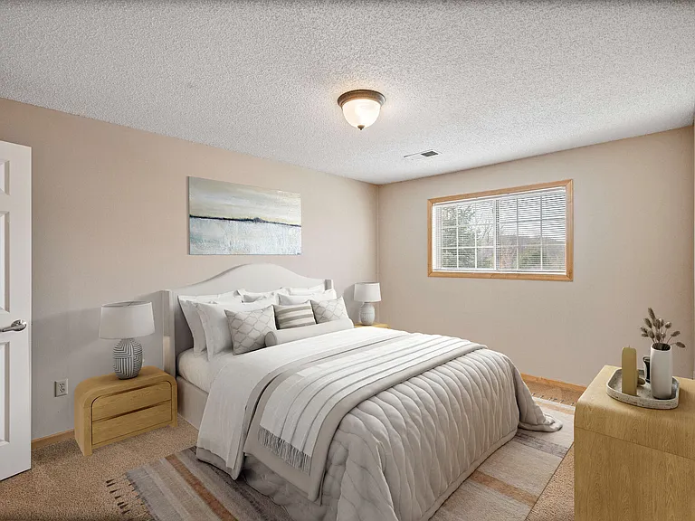 Parkwood Heights Apartments — Photo 15