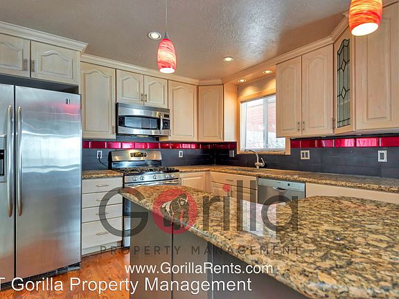 4th image of 1532 E Churchill Downs Dr