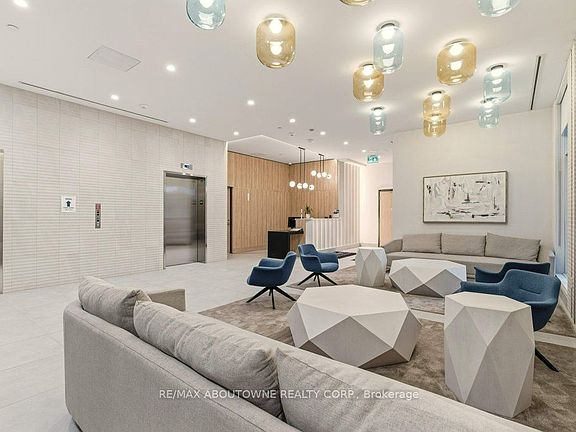 4th image of 500 Plains Rd E #Penthouse 3