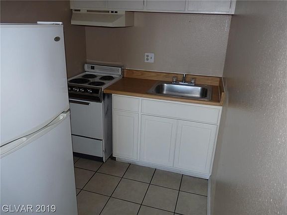 4th image of 4600 University Center Dr #96