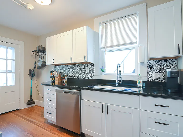 177 Albert Ave #181 — Photo 12