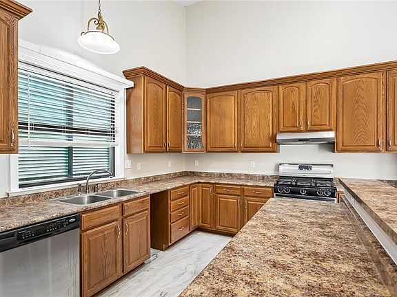 4th image of 58536 Lake Rd