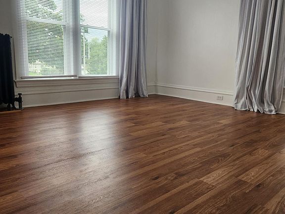 5th image of 603 Franklin Ave #4
