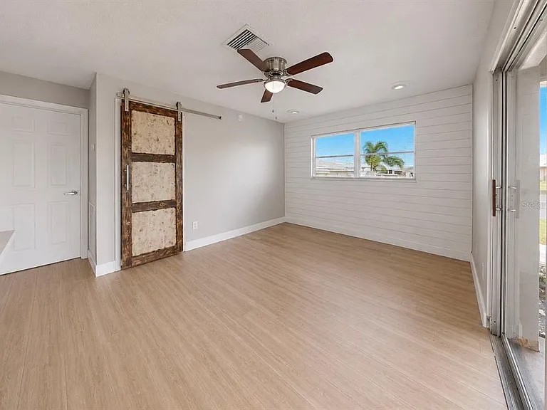 1729 Bikini Ct — Photo 13