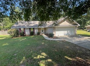 390 Leeville Rd, Petal, MS 39465