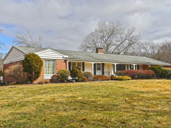 555 Forest Road, Orange, CT 06477