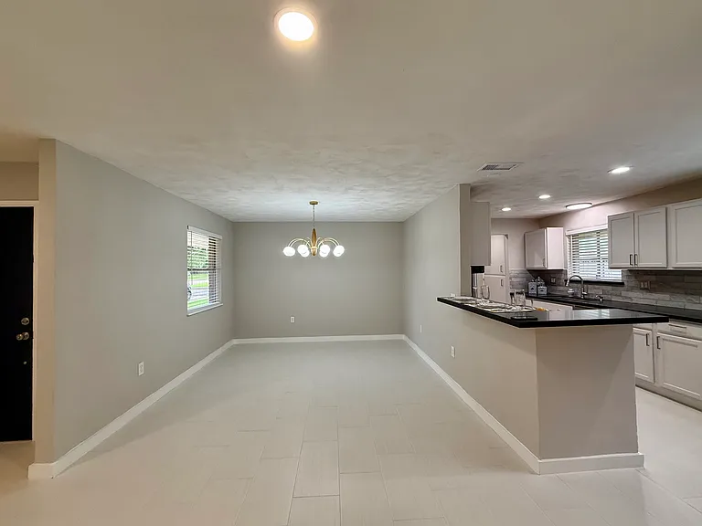 1715 Bonanza Rd — Photo 9
