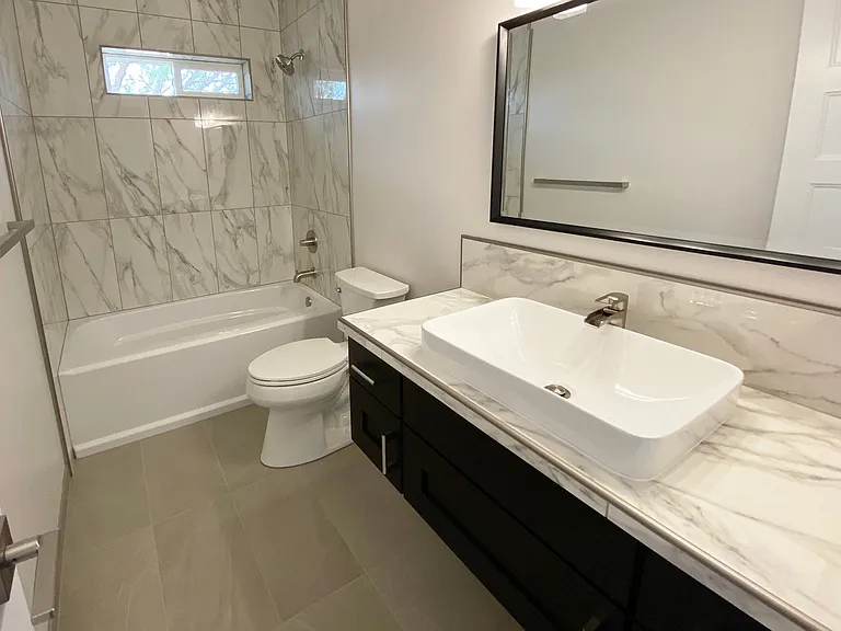 100 W Hummingbird Ln — Photo 12