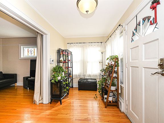 4th image of 9265 246th St