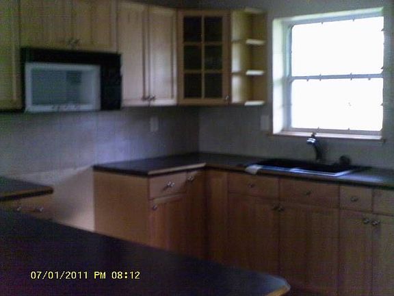 2nd image of 401 Orange Dr NW