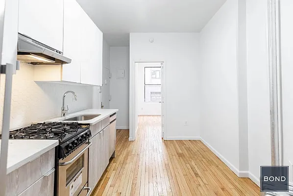 Rented by Bond New York | media 15