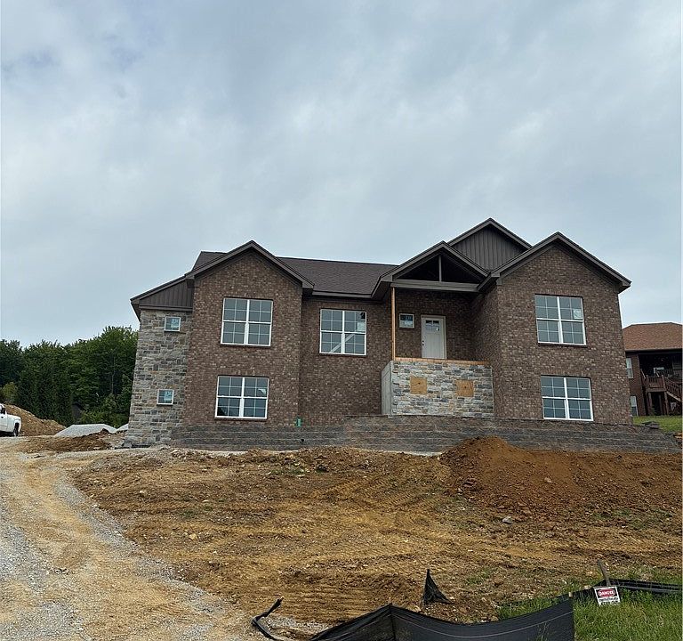 1st image of 1005 Charlet Ridge Drive