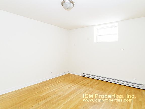 4th image of 3912.5 N Pine Grove Ave #3920-G