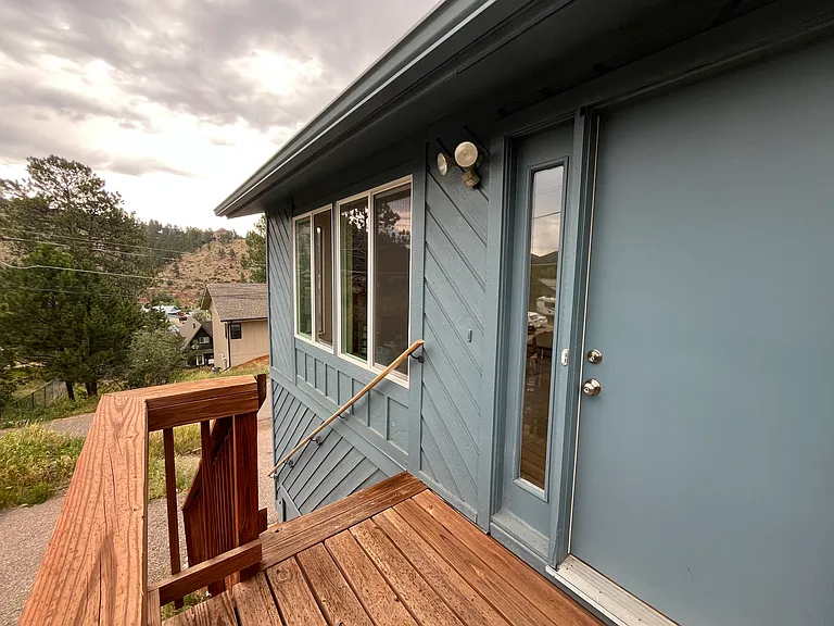26142 Kingsbury Rd — Photo 10