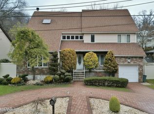 439 Saint Andrews Rd, Staten Island, NY