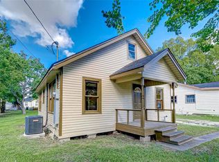1006 Spooner St, Pasadena, TX 77506
