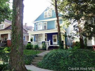 1102 Fayette Ave, Springfield, IL 62704