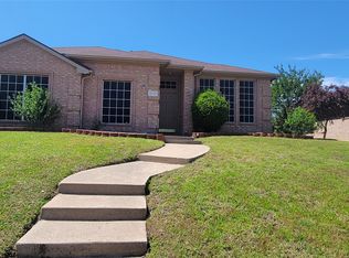 2717 Creek Crossing Rd, Mesquite, TX 75181
