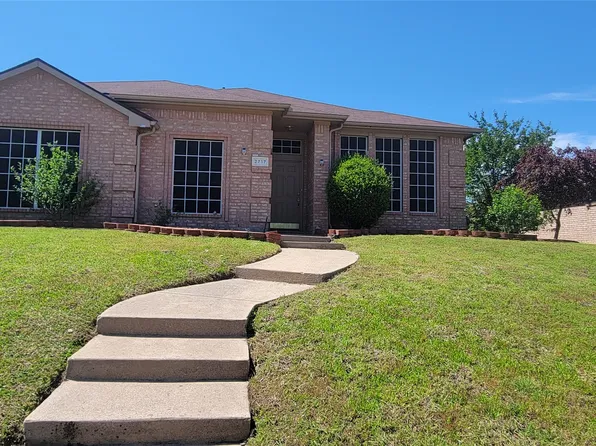 2717 Creek Crossing Rd, Mesquite, TX 75181