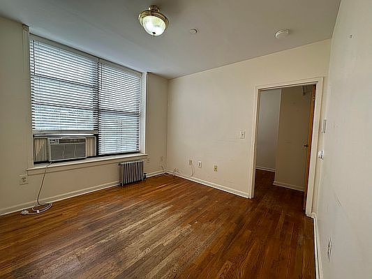 3rd image of 660 Saint Nicholas Ave #3A