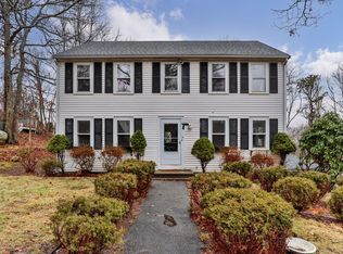 2 Small St, Bourne, MA 02532