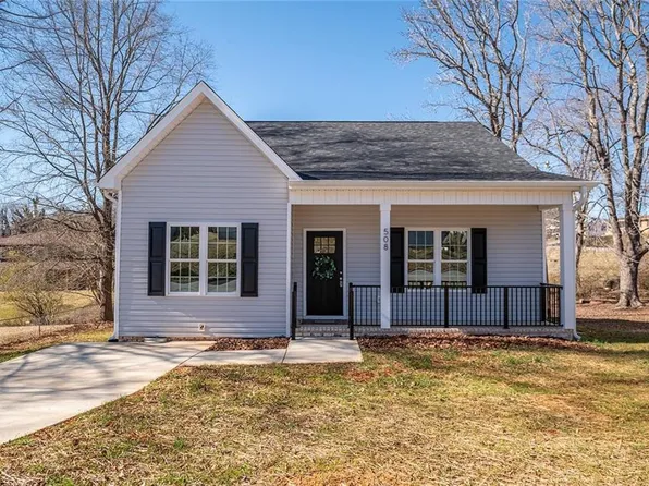 508 Washington Ave, Reidsville, NC 27320